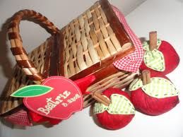 CESTA LEMBRANCINHA MACA DECORADA