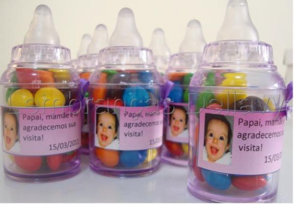 CESTA LEMBRANCINHA MAMADEIRA PERSONALIZADA